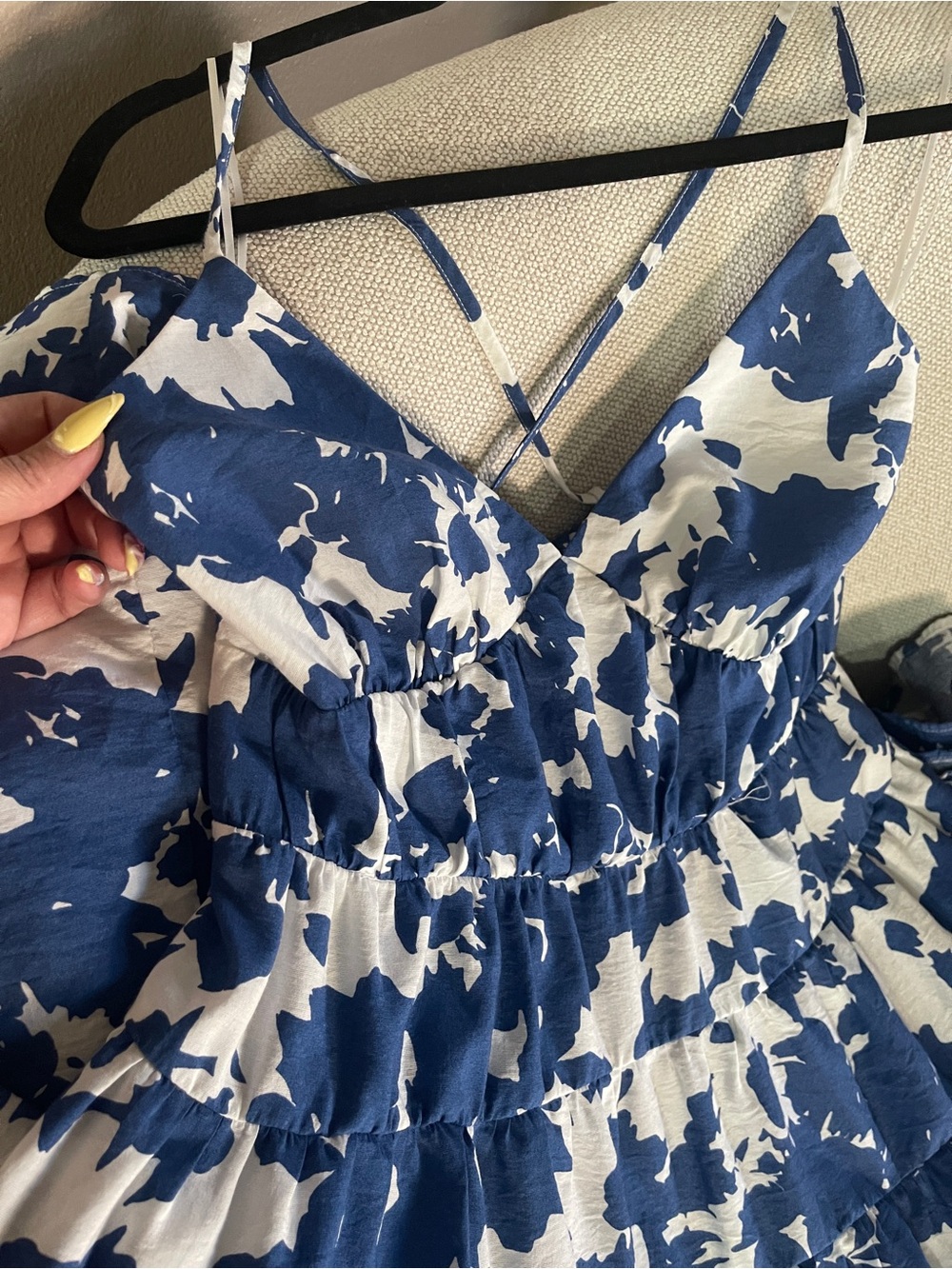 Abercrombie & Fitch Flowy Tiered Maxi Dress - Picture 4 of 11